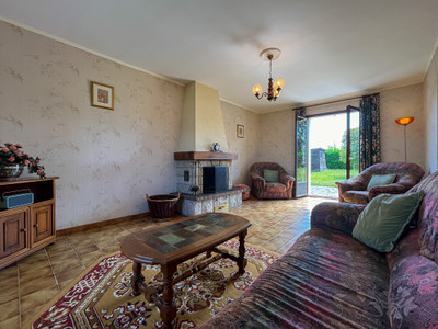 French property for sale in Taden, Côtes-d'Armor - €175,040 - photo 2