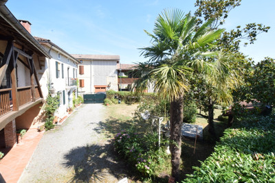 French property for sale in Touille, Haute-Garonne - €350,000 - photo 12