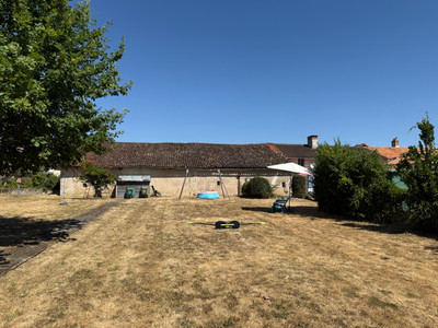 French property for sale in Saint-Martin-l'Ars, Vienne - €98,999 - photo 8
