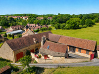 Propriété à vendre à Saint-Cyprien, Dordogne - 327 000 € - photo n°1