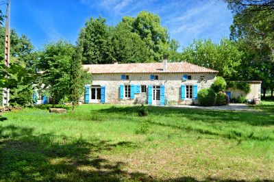 French property for sale in Esclottes, Lot-et-Garonne - €424,000 - photo 1