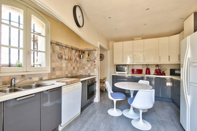 French property for sale in Nice, Alpes-Maritimes - €2,395,000 - photo 5