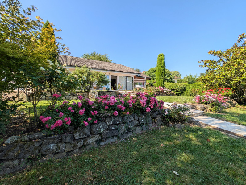 French property for sale in Messery, Haute-Savoie - €959,000 - photo 4