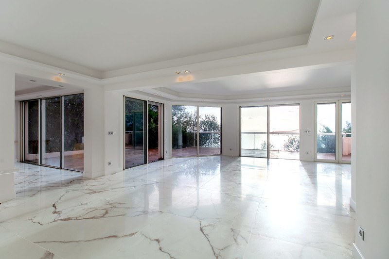 French property for sale in Roquebrune-Cap-Martin, Alpes-Maritimes - €2,300,000 - photo 4