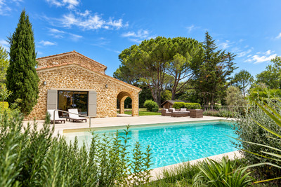 French property for sale in Vaison-la-Romaine, Vaucluse - €1,490,000 - photo 1