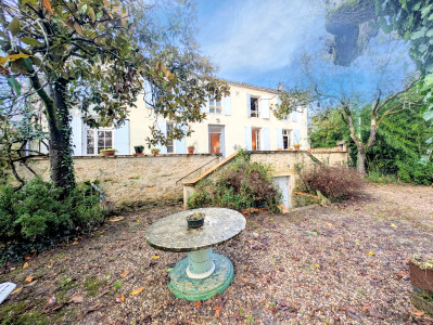 Maison à vendre à Vianne, Lot-et-Garonne, Aquitaine, avec Leggett Immobilier