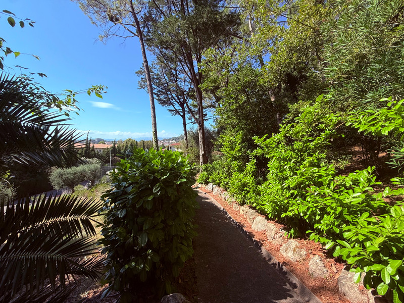 French property for sale in Cannes, Alpes-Maritimes - €949,000 - photo 8