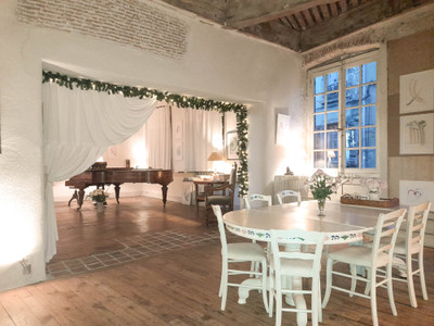 14th-century Chateau de Ville / Private mansion / Bed and Breakfast. Restored with panoramic views. 