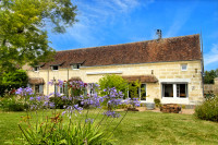 Propriété à vendre à La Chartre-sur-le-Loir, Sarthe - 335 000 € - photo n°3