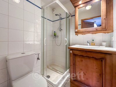 Ski property for sale in Morillon - €340,000 - photo 9