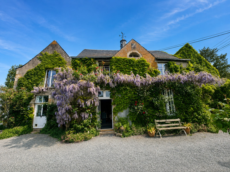 Propriété à vendre à Livet, Mayenne - 498 000 €