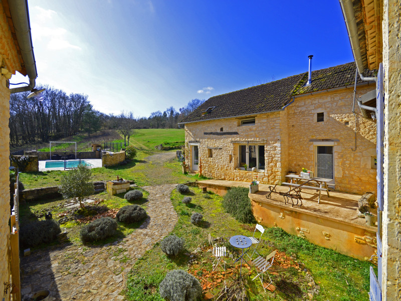 French property for sale in Mayac, Dordogne - €514,500 - photo 2