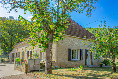 French property for sale in Montcabrier, Lot - €449,000 - photo 2