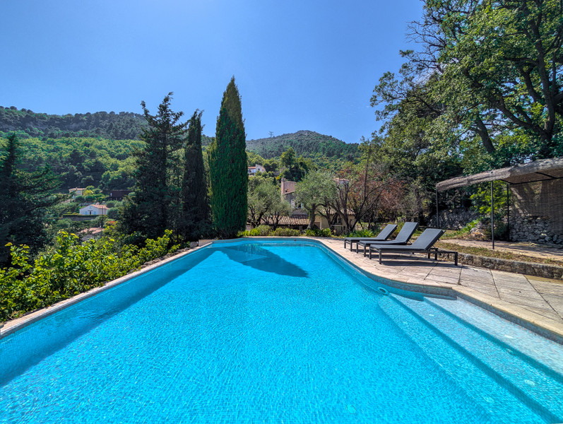 French property for sale in Carros, Alpes-Maritimes - €895,000 - photo 5