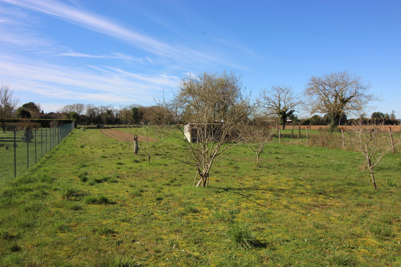 French property for sale in Tusson, Charente - €51,600 - photo 7