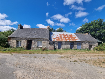 Maison à vendre à Loguivy-Plougras, Côtes-d'Armor, Bretagne, avec Leggett Immobilier