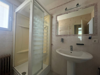 French property for sale in Pineuilh, Gironde - €143,640 - photo 8