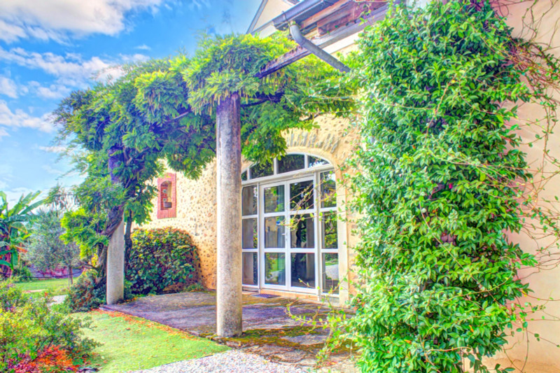French property for sale in Pau, Pyrénées-Atlantiques - €649,000 - photo 0