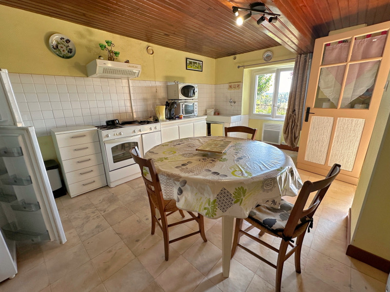 French property for sale in Comberanche-et-Épeluche, Dordogne - €132,000 - photo 3