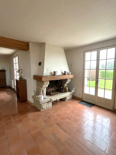 French property for sale in Juillac-le-Coq, Charente - €269,000 - photo 4