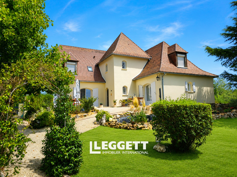 Maison 8 pièce(s), NÉGRONDES
