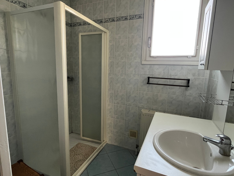 French property for sale in Ruffec, Charente - €107,000 - photo 6