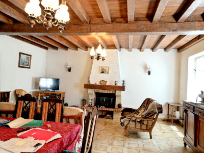 French property for sale in Saint-Mathieu, Haute-Vienne - €267,500 - photo 1