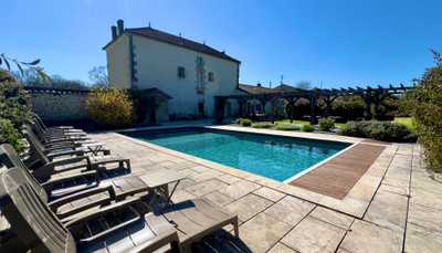 French property for sale in Cognac, Charente - €799,980 - photo 2