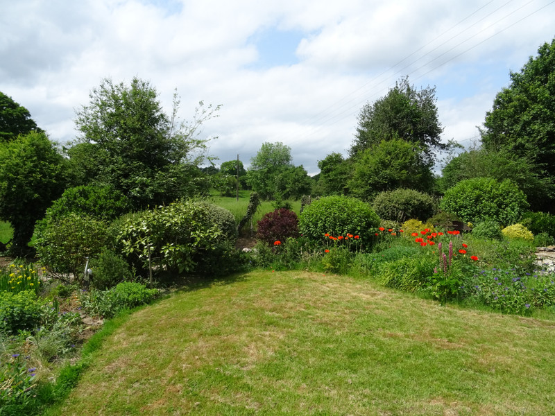 French property for sale in Chênedouit, Orne - €137,500 - photo 2