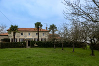 Maison à vendre à Saint-Simon-de-Bordes, Charente-Maritime - 235 000 € - photo 1