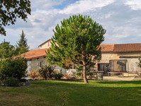 Maison à vendre à Salles-Lavalette, Charente - 246.000 € - photo 10