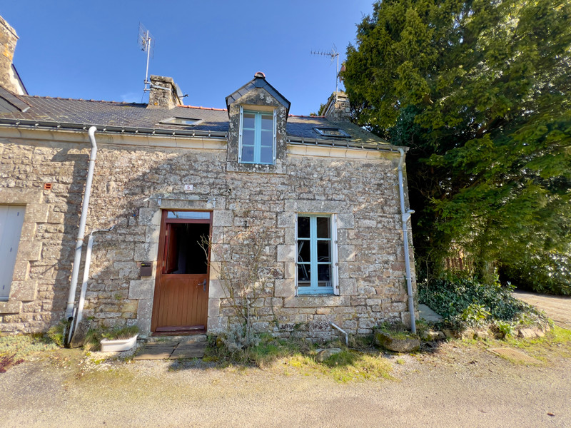 Maison à vendre à Le Saint, Morbihan - 56.600 € - photo 1
