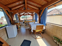 Maison à vendre à Chabanais, Charente - 109.000 € - photo 3