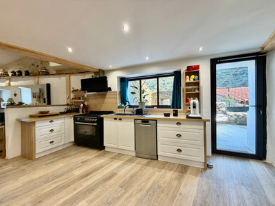 French property for sale in Joch, Pyrénées-Orientales - €195,000 - photo 2