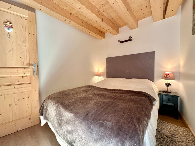 French property for sale in Courchevel, Savoie - €1,260,000 - photo 2