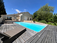 Maison à vendre à Ronsenac, Charente - 371.000 € - photo 1