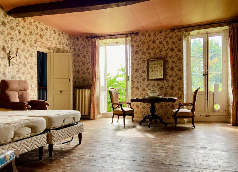 French property for sale in Castelnaudary, Aude - €490,000 - photo 2