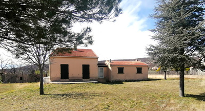 Maison à vendre à Ongles, Alpes-de-Haute-Provence, PACA, avec Leggett Immobilier