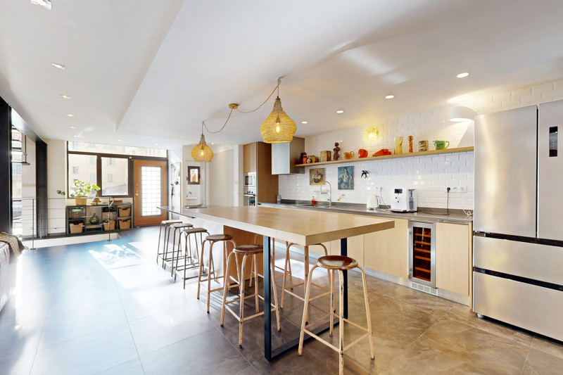 French property for sale in Nice, Alpes-Maritimes - €1,350,000 - photo 4
