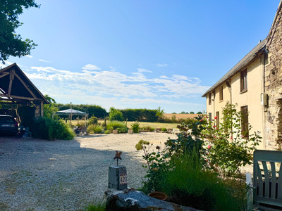 French property for sale in Neuilly-le-Vendin, Mayenne - €178,100 - photo 12