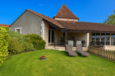 chalet for sale in Charente