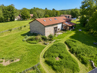 Propriété à vendre à Busserolles, Dordogne - 450 000 € - photo n°3