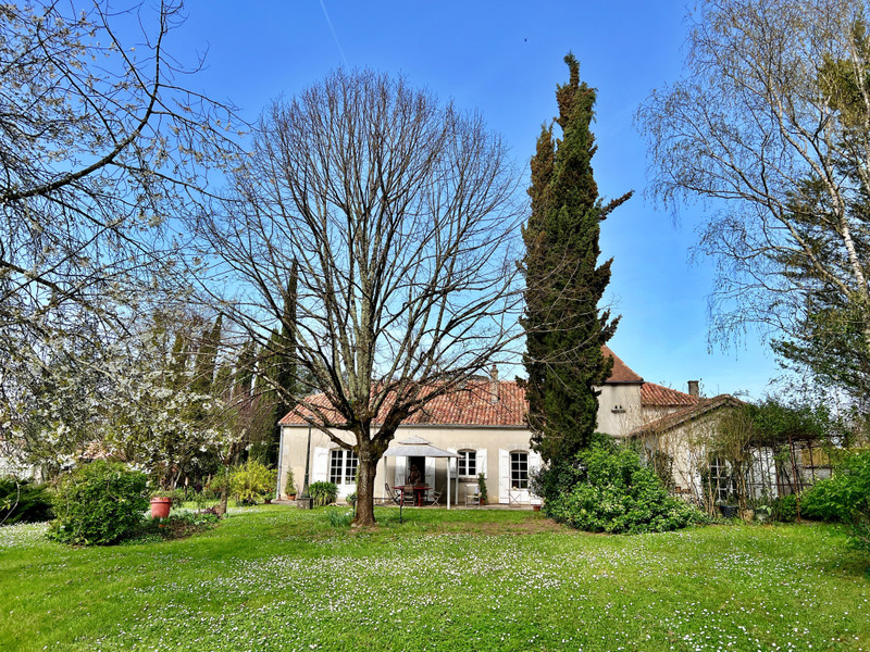 French property for sale in Cognac, Charente - €795,000 - photo 10