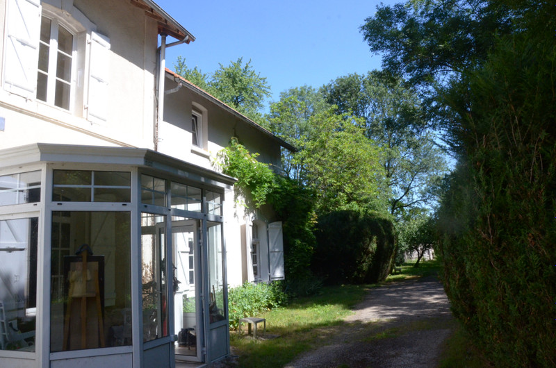 French property for sale in Sanxay, Vienne - &#8364;355,100 - photo 6