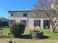 Maison à vendre à Val de Virvée, Gironde - 379.900 € - photo 1