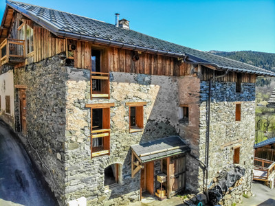 Exclusive opportunity of a beautiful village house with magnificent views in Beranger near St Martin-3 Valleys
