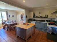 Maison à vendre à Saint-Yrieix-la-Perche, Haute-Vienne - 295.000 € - photo 4