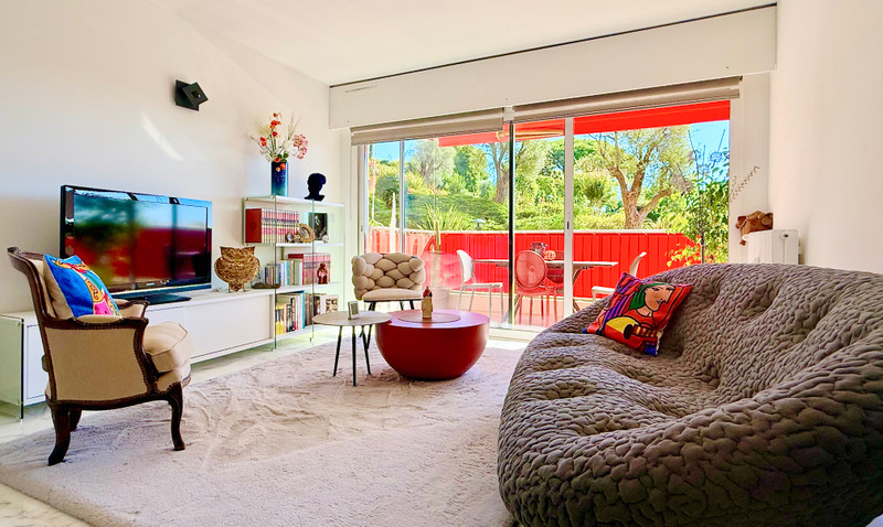 French property for sale in Antibes, Alpes-Maritimes - €395,000 - photo 1