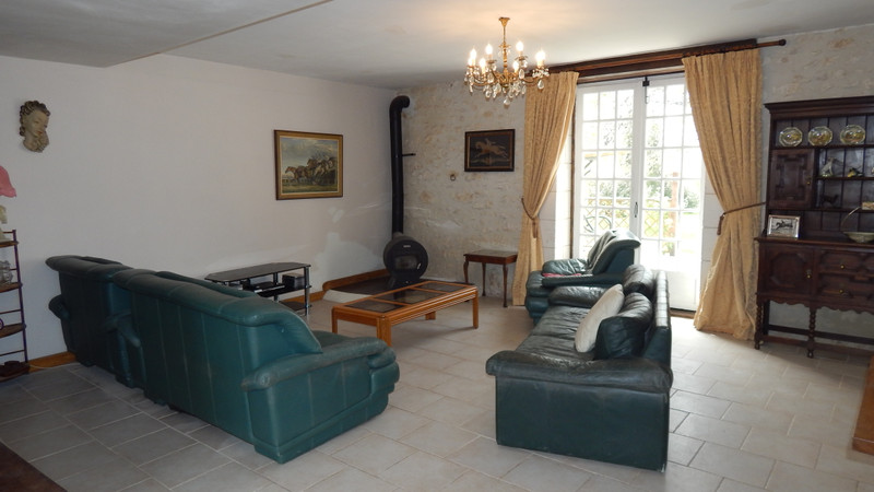 French property for sale in Champagne-et-Fontaine, Dordogne - &#8364;174,960 - photo 4