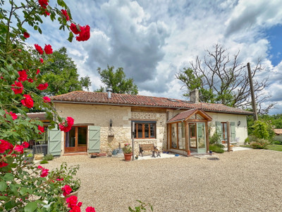 Maison à vendre à Échourgnac, Dordogne, Aquitaine, avec Leggett Immobilier